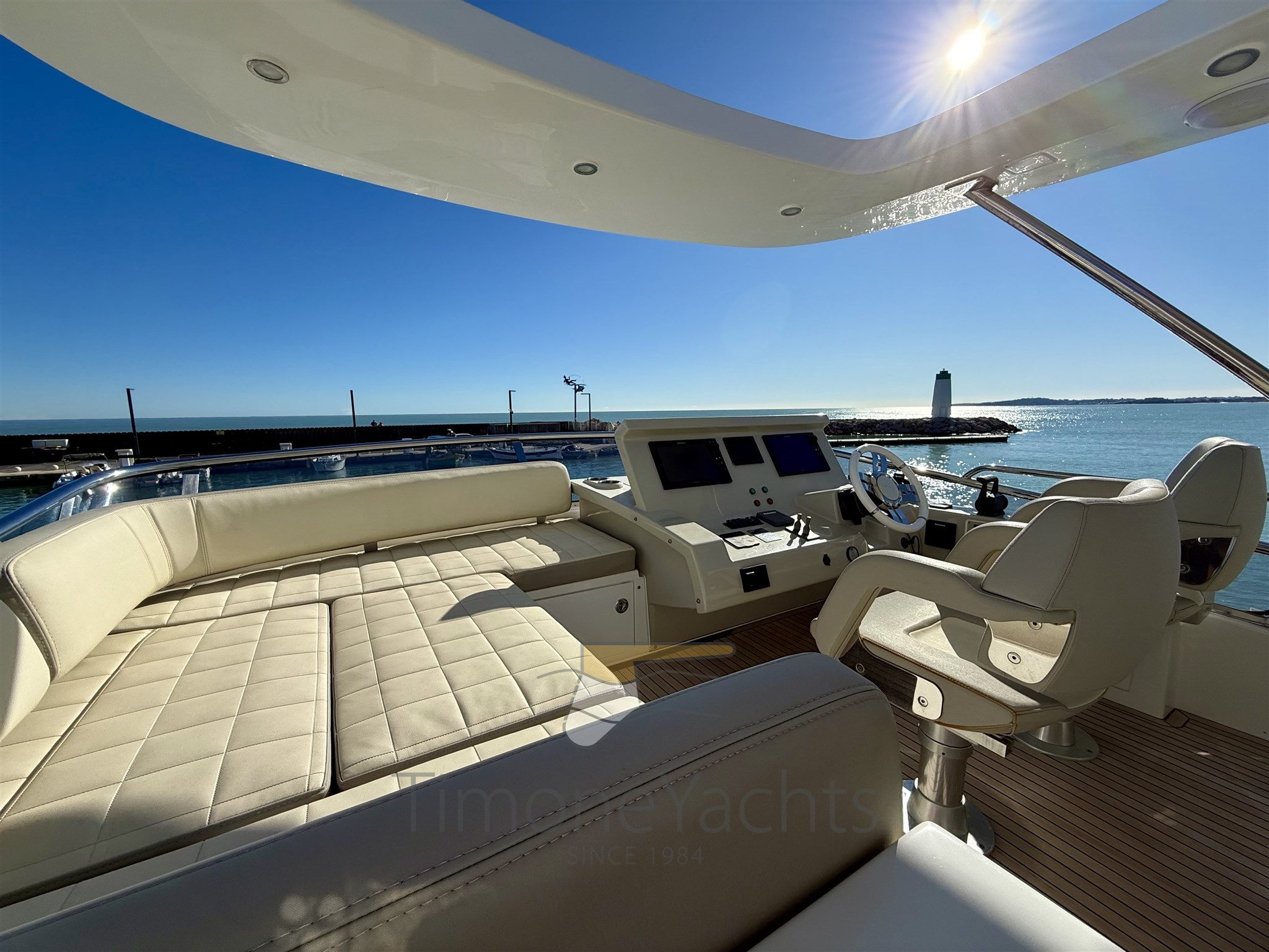 Azimut 66 Fly