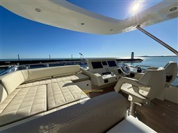 Azimut 66 Fly