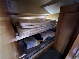 RAFFAELLI STORM S 90 - INTERNI CABINA VIP DOPPIA