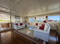 Custom Line Navetta 30 (2003) Timone Yachts