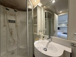 Custom Line Navetta 30 (2003) Timone Yachts