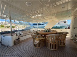 Custom Line Navetta 30 (2003) Timone Yachts