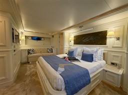 Custom Line Navetta 30 (2003) Timone Yachts