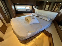 Azimut Magellano 66