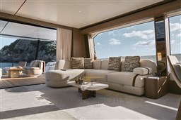 F82 Salon 6 - dimensioni grandi.jpeg