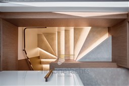  F82 Staircase 2 - dimensioni grandi.jpeg