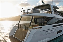 F82 Stern 1 - dimensioni grandi.jpeg