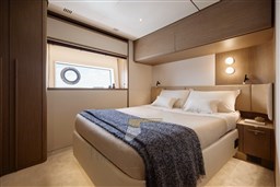 F82 VIP Cabin - dimensioni grandi.jpeg