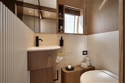 F82 Day Head - dimensioni grandi.jpeg