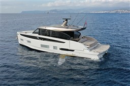 Azimut Seadeck 6 (2025) - Timone Yachts