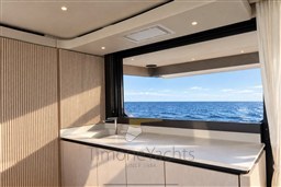Azimut Seadeck 6 (2025) - Timone Yachts