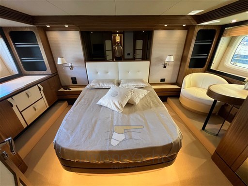 Azimut Magellano 66 Timone Yachts