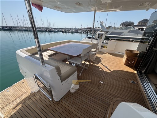 Azimut Magellano 66 Timone Yachts