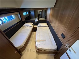 Azimut Magellano 66