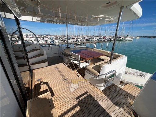 Azimut Magellano 66 Timone Yachts