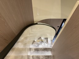 Azimut Grande 27 M - Stairs