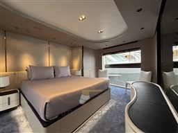 Azimut Grande 27 M - Master cabin
