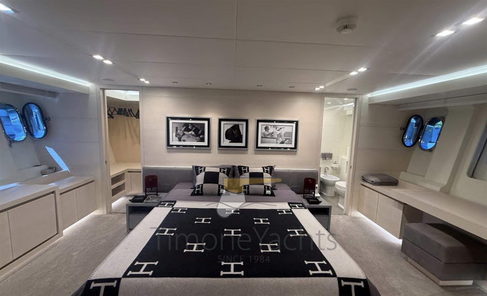 AB Yachts AB 100 (2016)