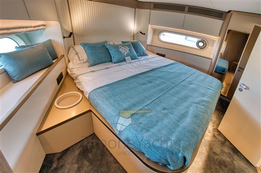 AZIMUT MAGELLANO 60 INTERNI CABINA VIP