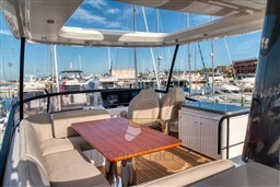 AZIMUT MAGELLANO 60 ESTERNI FLYBRIDGE