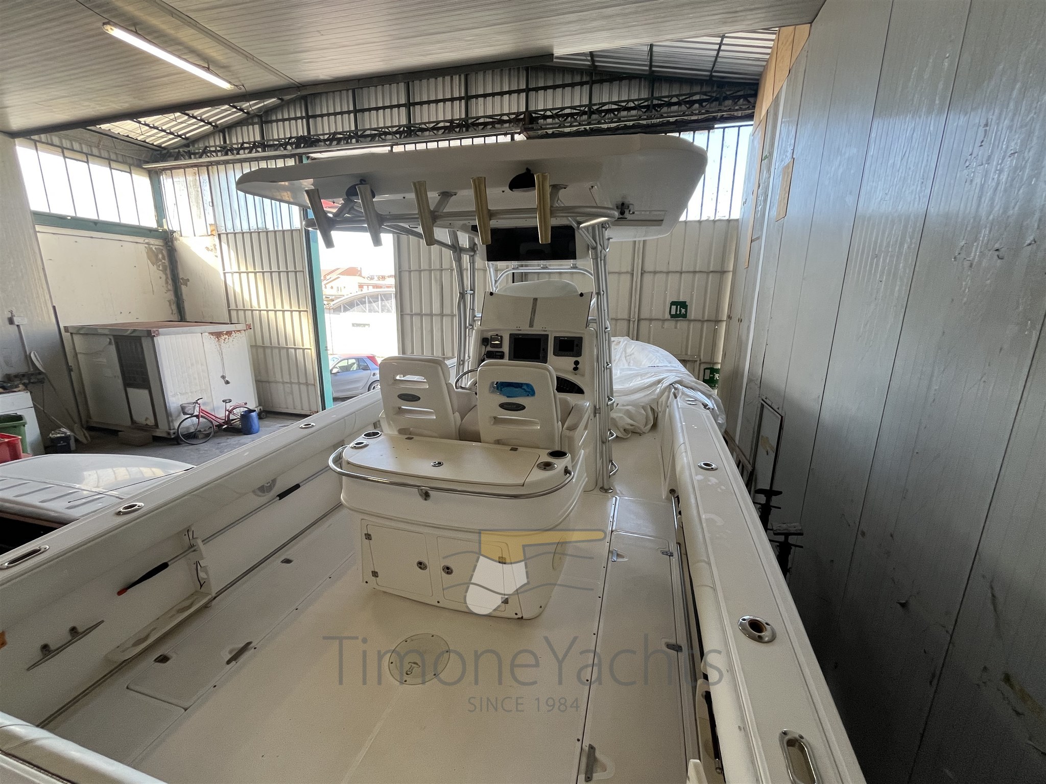 Boston Whaler OUTRAGE 320 (2004) Timone Yachts