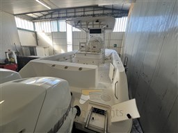 Boston Whaler OUTRAGE 320 (2004) Timone Yachts