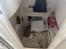 Boston Whaler OUTRAGE 320 (2004) Timone Yachts