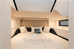 AZIMUT VERVE 48 - INTERNI