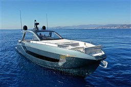 AZIMUT VERVE 48 - ESTERNI