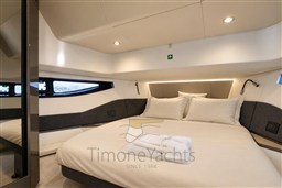 AZIMUT VERVE 48 - INTERNI