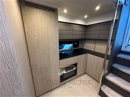 AZIMUT ATLANTIS 45 - INTERNI CUCINA