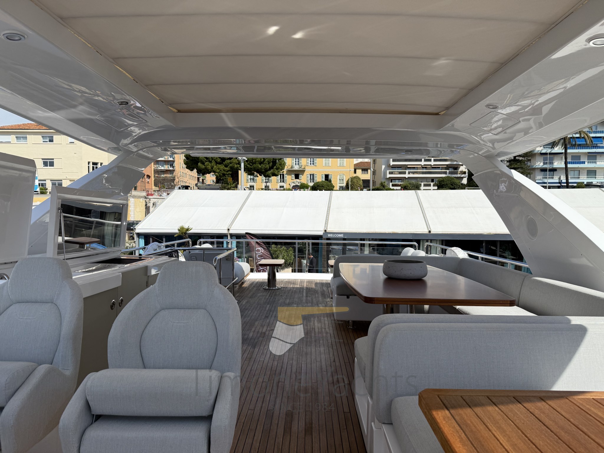 Azimut 72 Fly - Flybridge