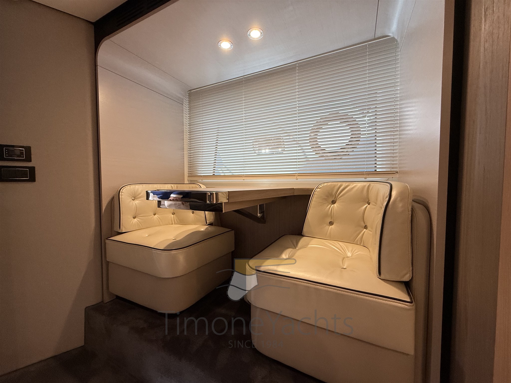 Azimut 72 Fly - Master cabin