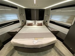 Azimut S7 (2020) Timone Yachts