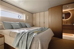 AZIMUT SEADECK 7