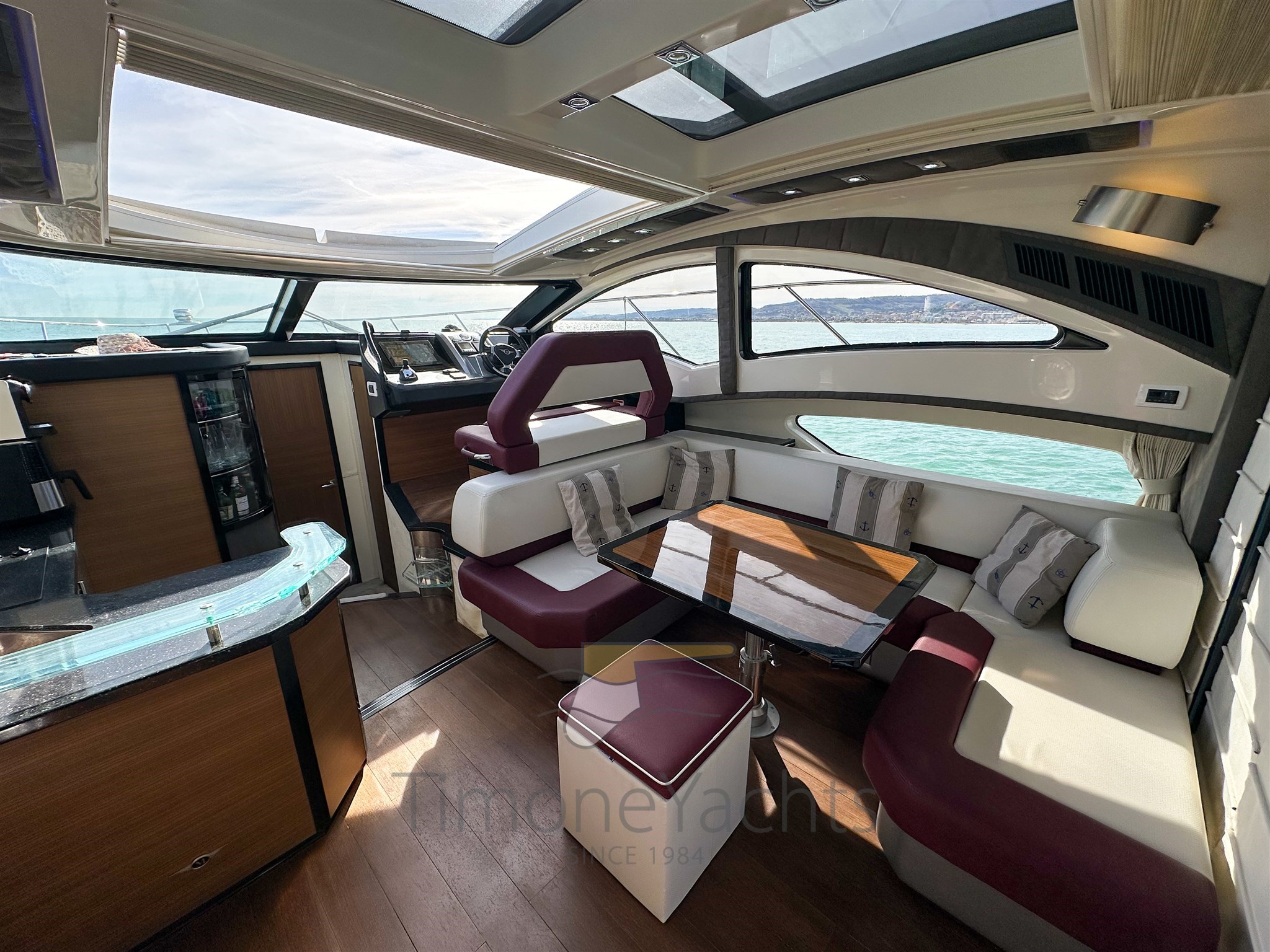 MARQUIS 420 SC - INTERNI SALONE