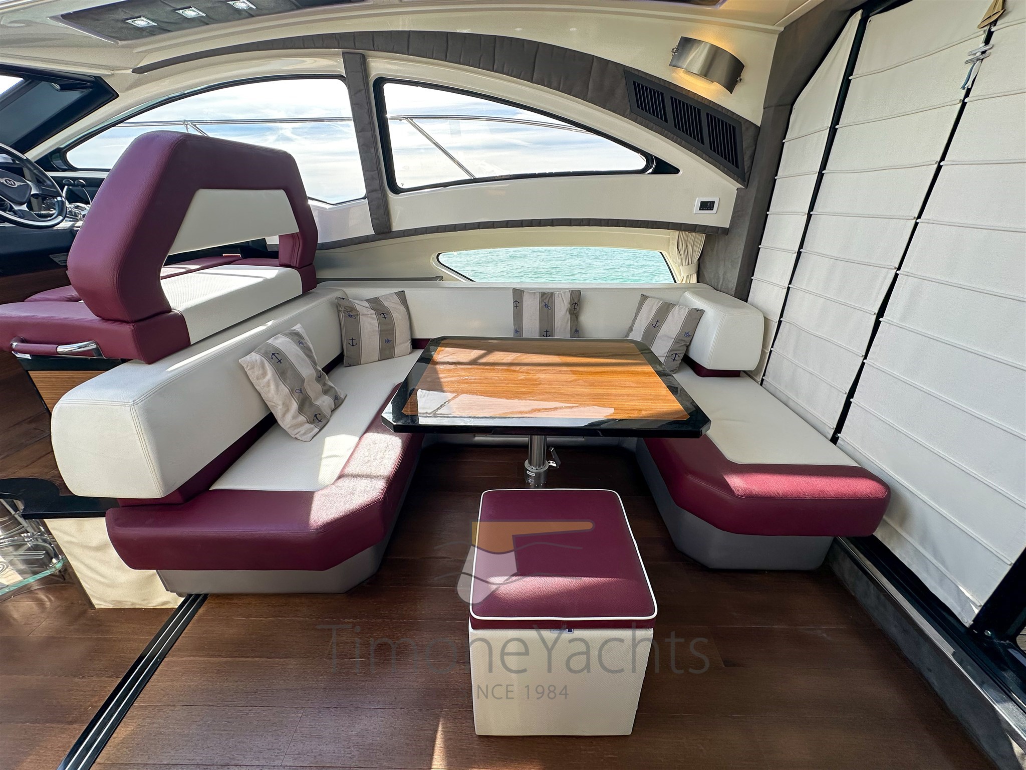 MARQUIS 420 SC - INTERNI SALONE