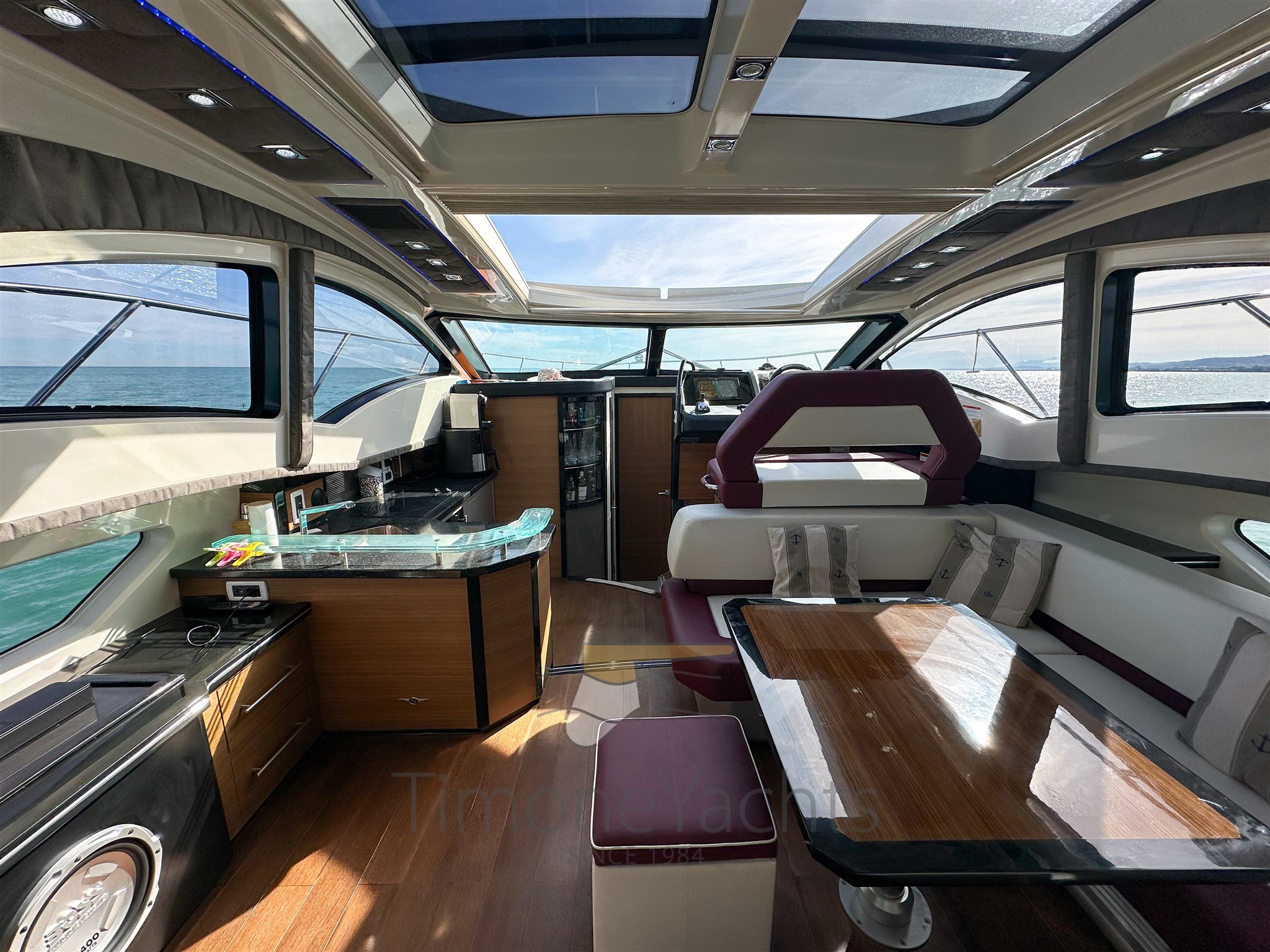 MARQUIS 420 SC - INTERNI SALONE