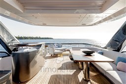 G26M Flybridge 5_Low res.jpg