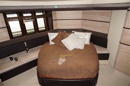 Azimut 53 Flybridge - Master Cabin
