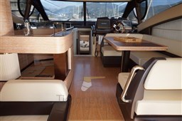 Azimut 53 Flybridge - Dinette
