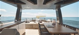 SD9 Flybridge 1 - dimensioni grandi.jpeg