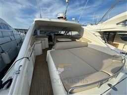 Sunseeker predator 63 Cockpit