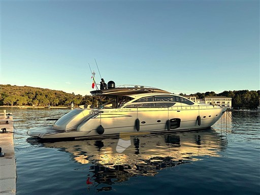 Pershing 82 (2014) Timone Yachts