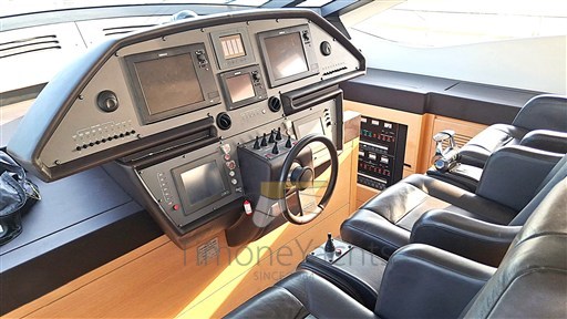 Pershing 82 (2014) Timone Yachts