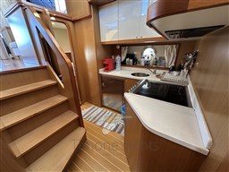 APREAMARE MAESTRO 51 CUCINA