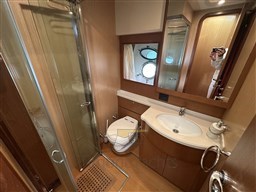 APREAMARE MAESTRO 51 BAGNO OSPITI