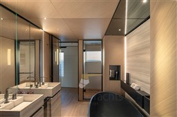 AZIMUT GRANDE TRIDECK 38M