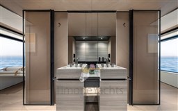 AZIMUT GRANDE TRIDECK 38M