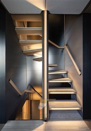 Trideck Internal Stairs 4 - dimensioni grandi.jpeg